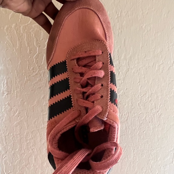 Adidas Rose and Ebony Athletic Shoes size 8.5 - Picture 2 of 5